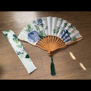 Beautiful Chinese & Japanese style folding fan